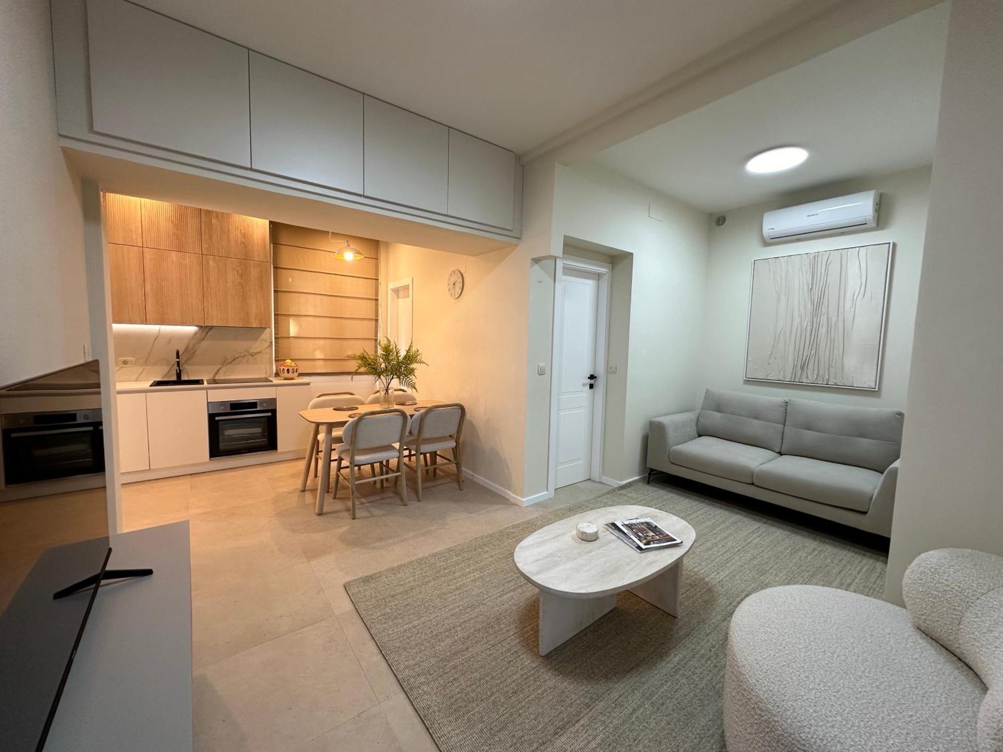 Pia Apartment