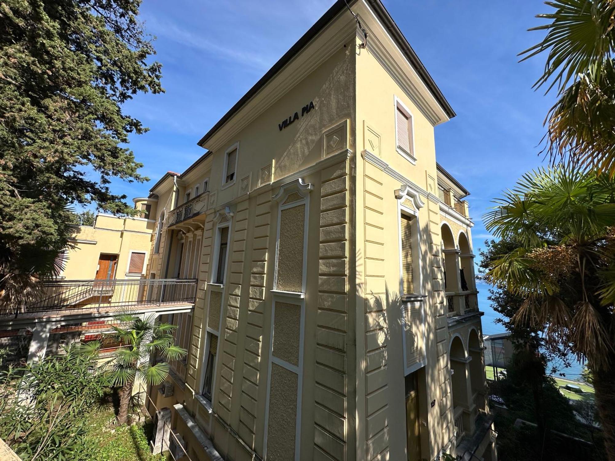 Pia Apartment